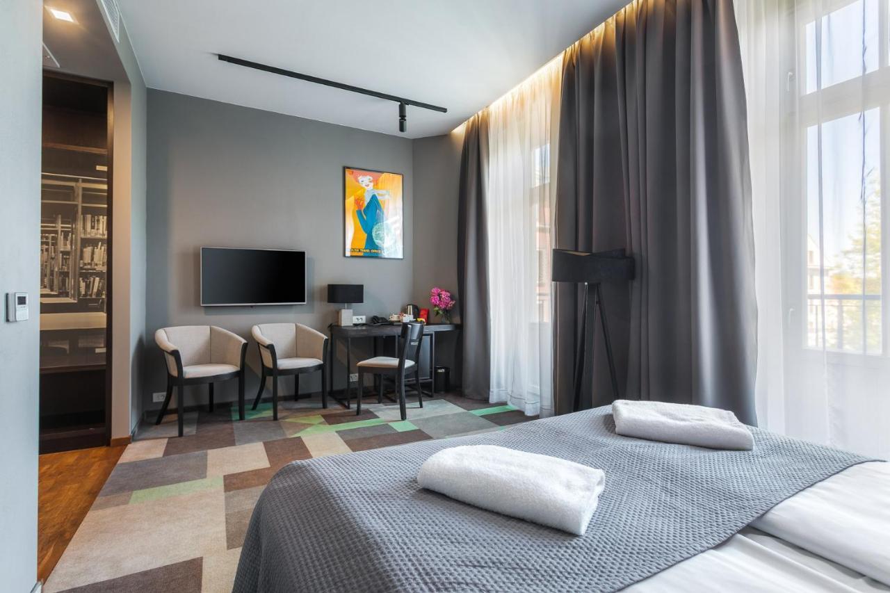 Dada Premium Aparthotel Krakow Exterior photo