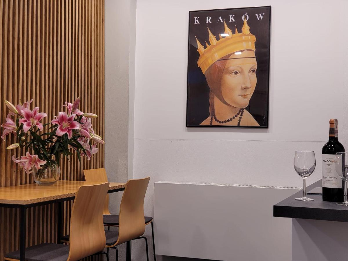 Dada Premium Aparthotel Krakow Exterior photo